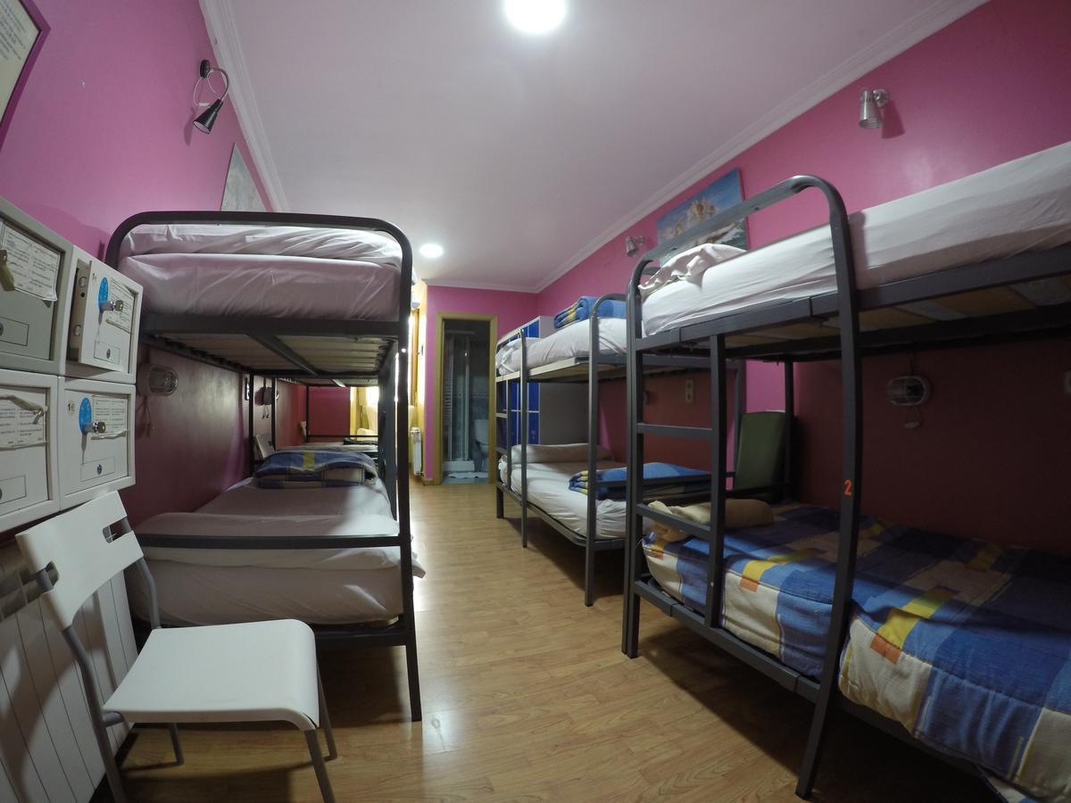 Hostel Rc Miguel Angel Madrid Exteriér fotografie Hostel in Madrid, Spain